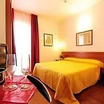Hotel Kristall 3*