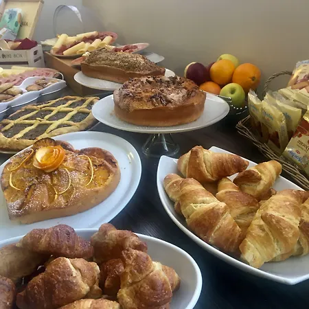 מלון Kristall 3*