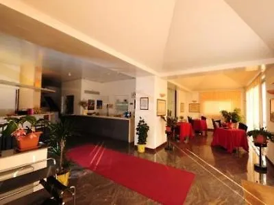 Kristall Hotel
