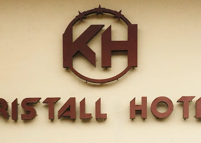 فندق Kristall 3*